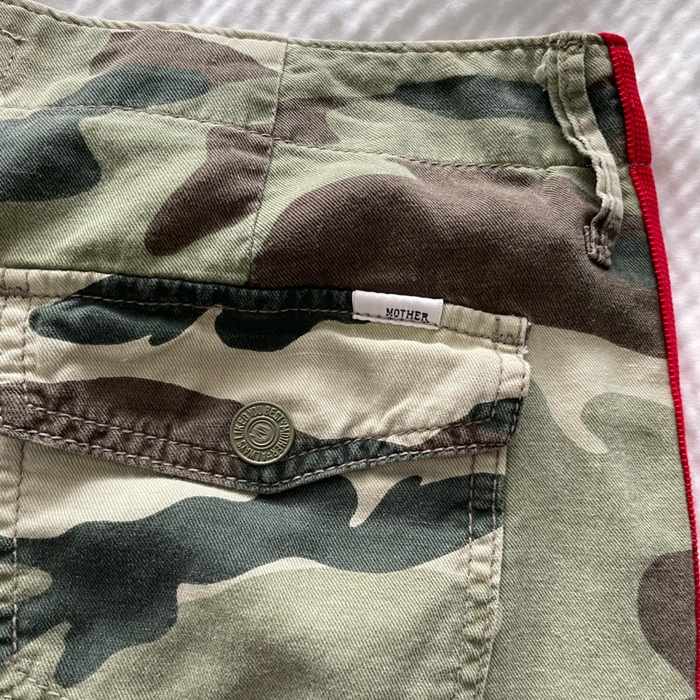 Mother Linen Blend Camo Stripe Joggers - Picture 10 of 16